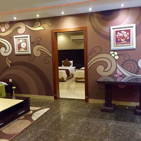 Gold Inn Hotel Ал Хубар Екстериор снимка