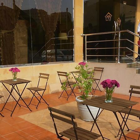 Gold Inn Hotel Ал Хубар Екстериор снимка