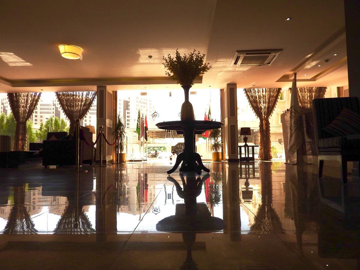 Gold Inn Hotel Ал Хубар Екстериор снимка