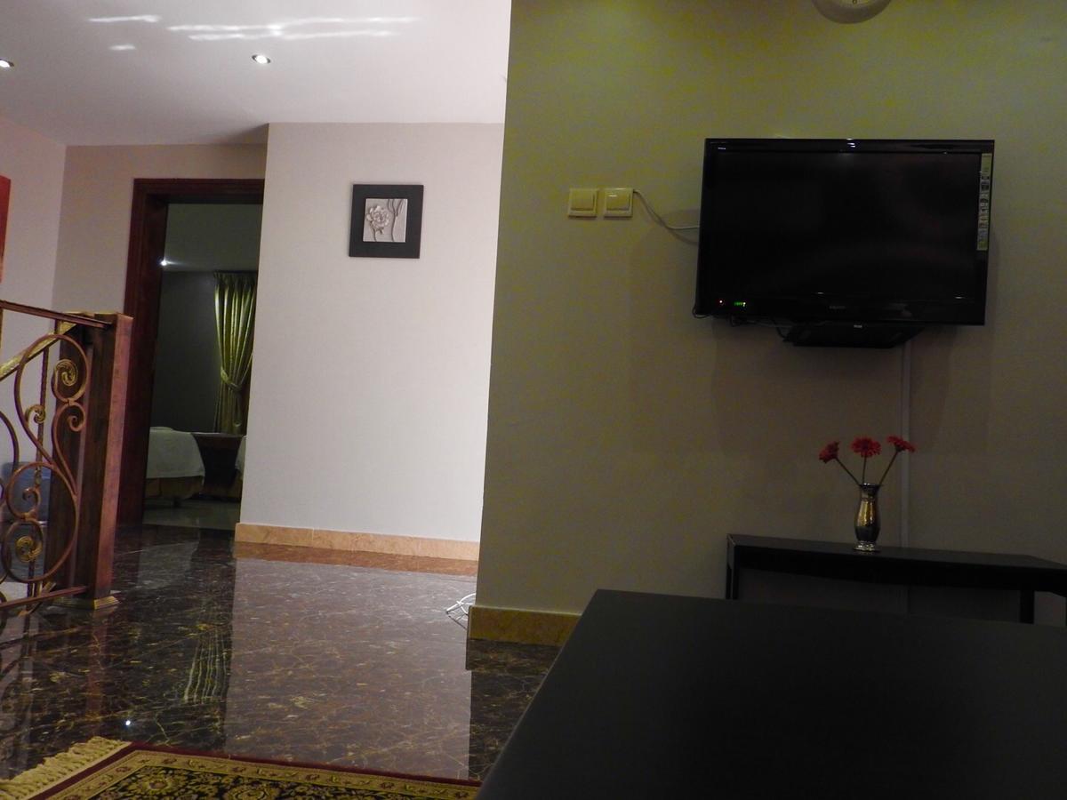 Gold Inn Hotel Ал Хубар Екстериор снимка